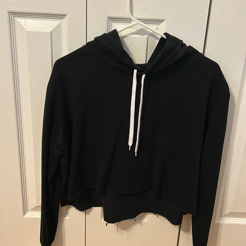 Black cropped hoodie